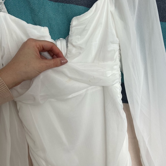 BRIDAL/BACH/RECEPTION DRESS - Picture 6 of 7